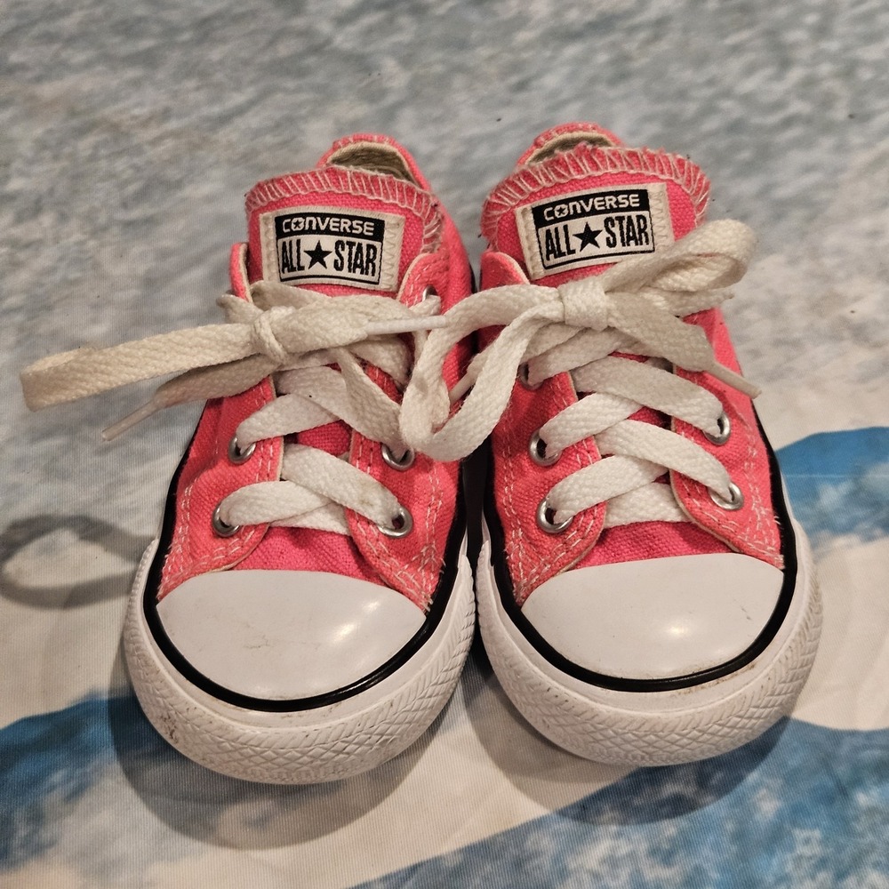 Converse All Star Toddler Girls Size 6 Hot Pink Low Top Sneakers
